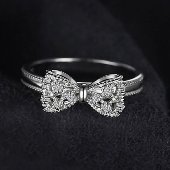 925 Sterling Silver Infinity Love Knot Ring - Picture 1 of 6